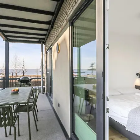 Lovely In Lembruchduemmer