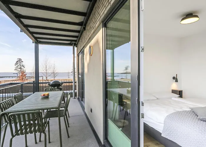 Lovely In Lembruchduemmer